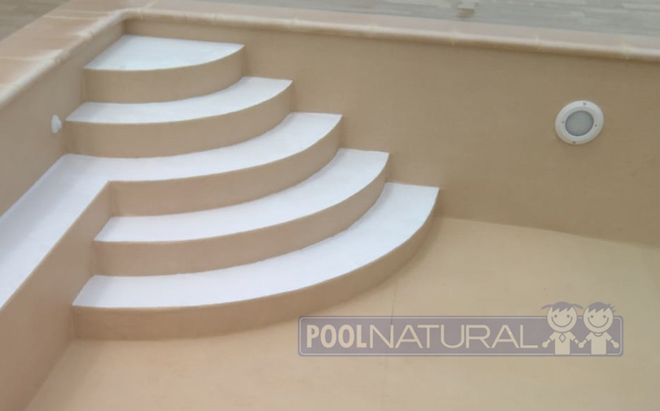 Cinco ideas diferentes de diseño de escaleras para tu piscina en 2020 -  Pool Natural
