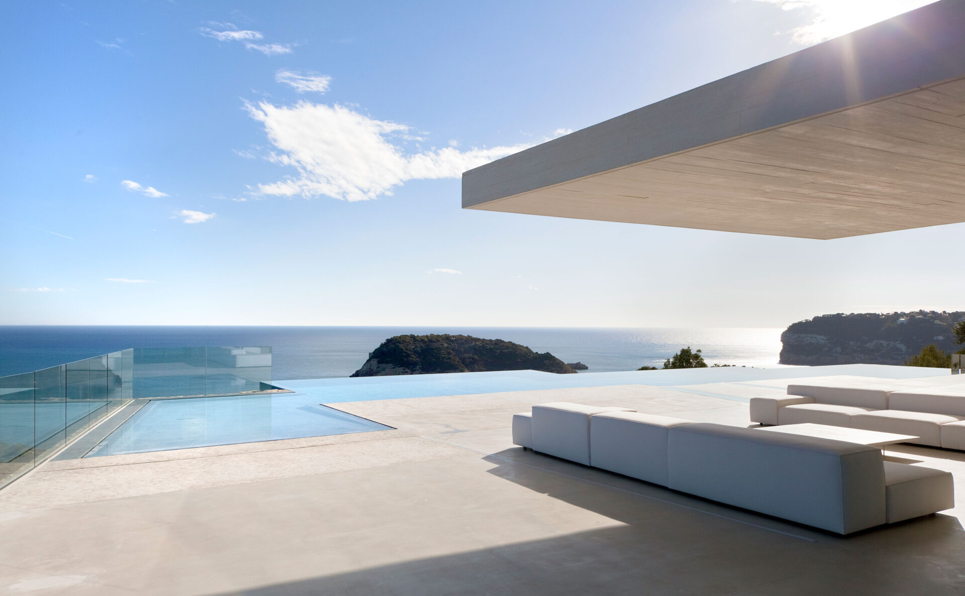 Piscinas PoolNatural, construcción de piscinas en Chiclana de la Frontera