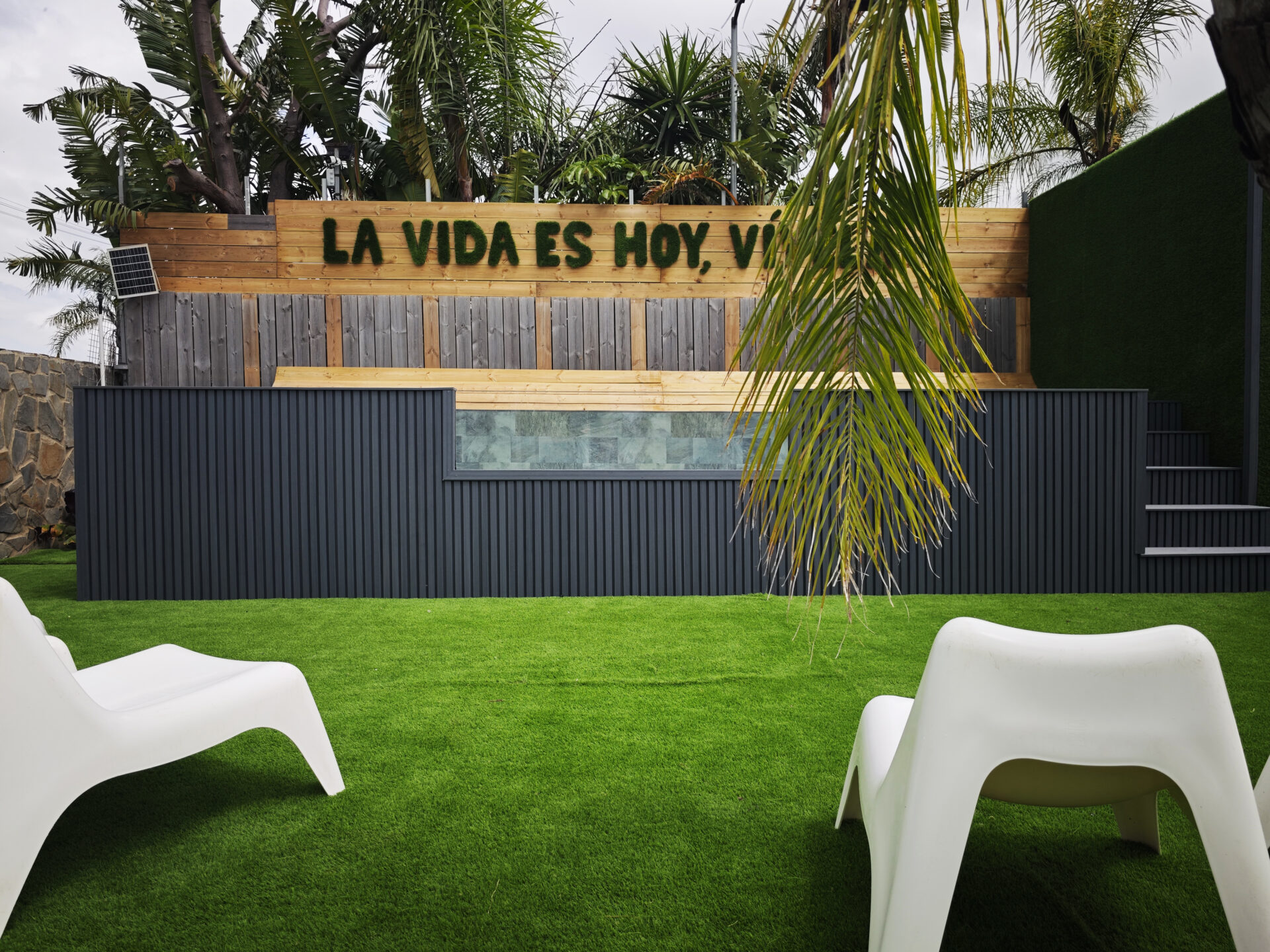 piscina elevada revestimiento composite URBAN GREY