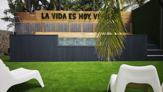 piscina elevada revestimiento composite URBAN GREY